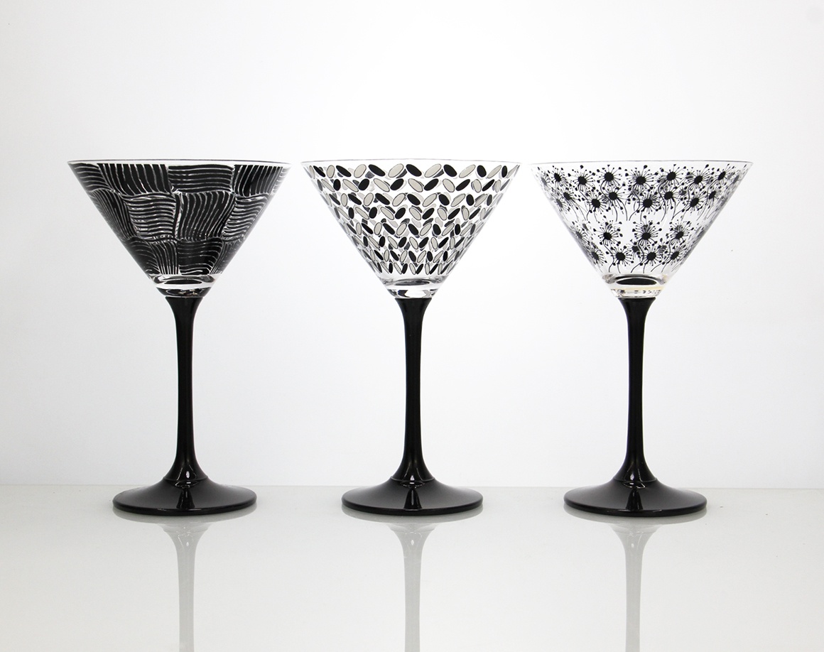 colored stem & base martine glass with full body print JW061