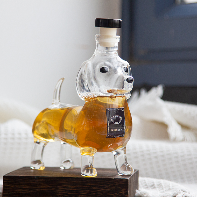 Dachshund Dog Shaped Glass Decanter, Cute Animal Shaped Whiskey Wine Liquor Glass Bottle with Cork S