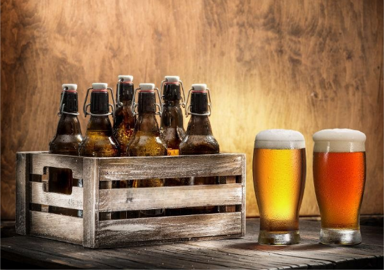 Why does beer in glass bottles taste more mellow and fragrant